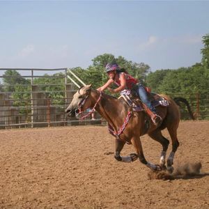 Meet your Posher, Chloe